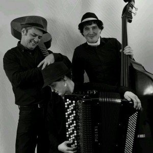 Concierto de Tres Para el Tango en Molledo