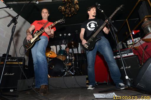 Concierto de Clandestinos en Pontejos