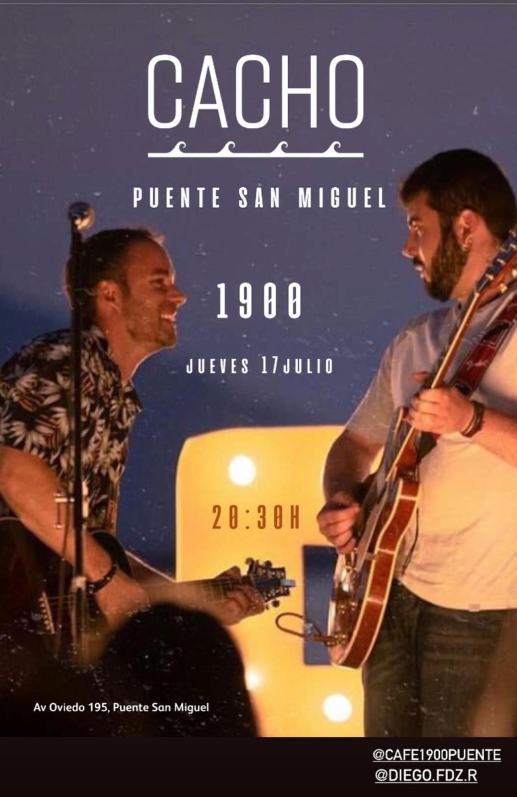 Cacho en concierto – Café 1900