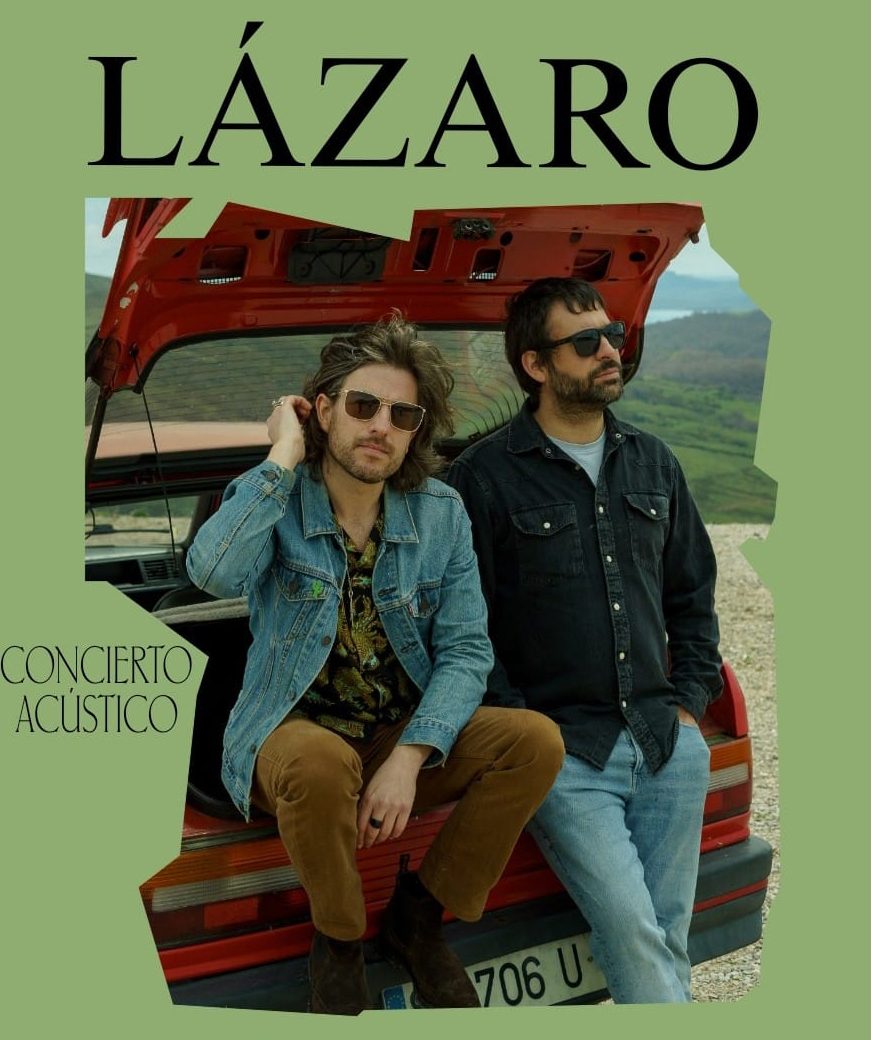 Lázaro en concierto acústico en Bar Rvbicón
