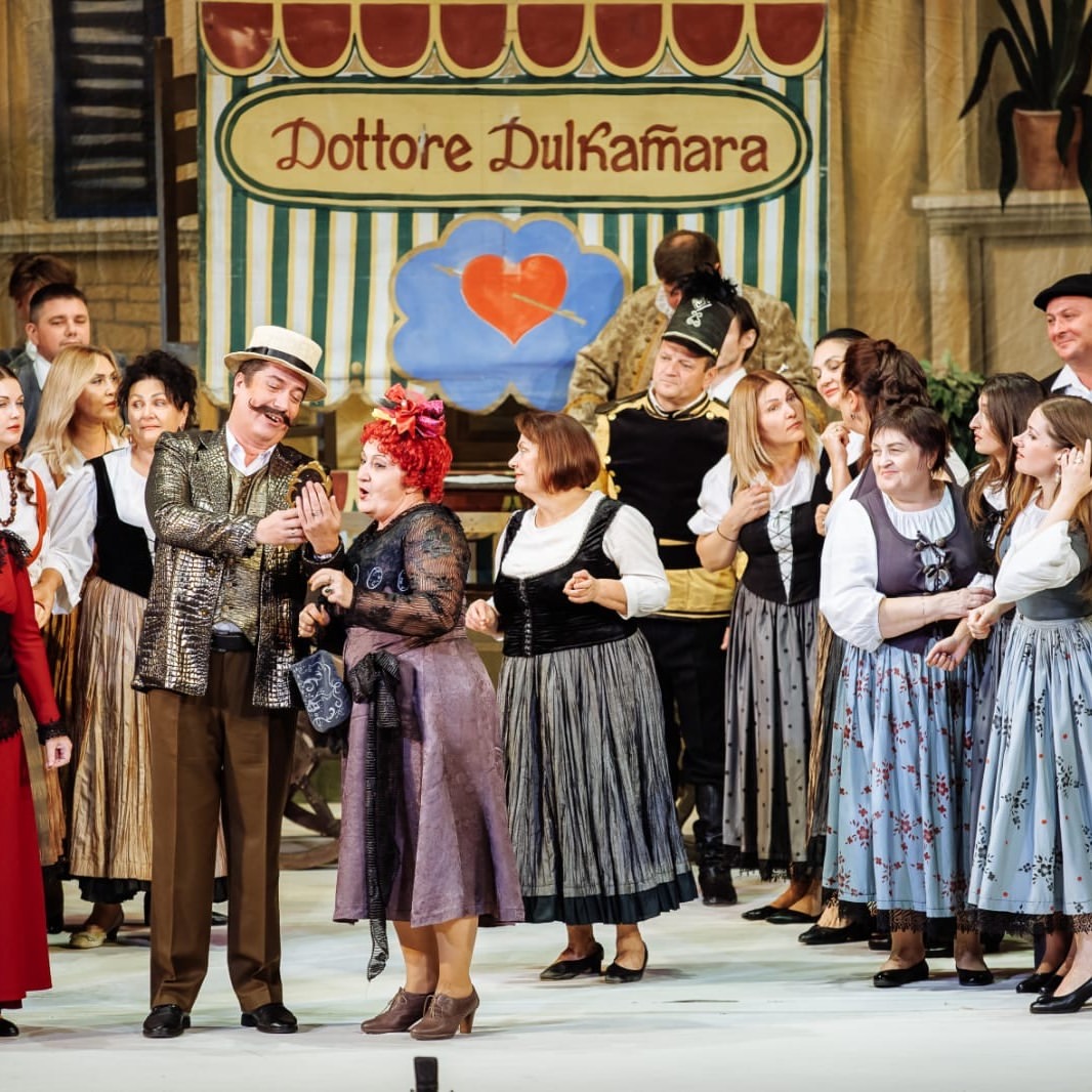 El Elixir de Amor — Compañía de Ópera LGAM en Teatro Municipal Concha Espina