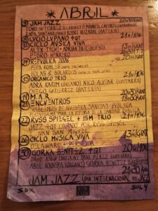 Concierto de Pepa Robles y Bolas & Bolardos en RVBICON