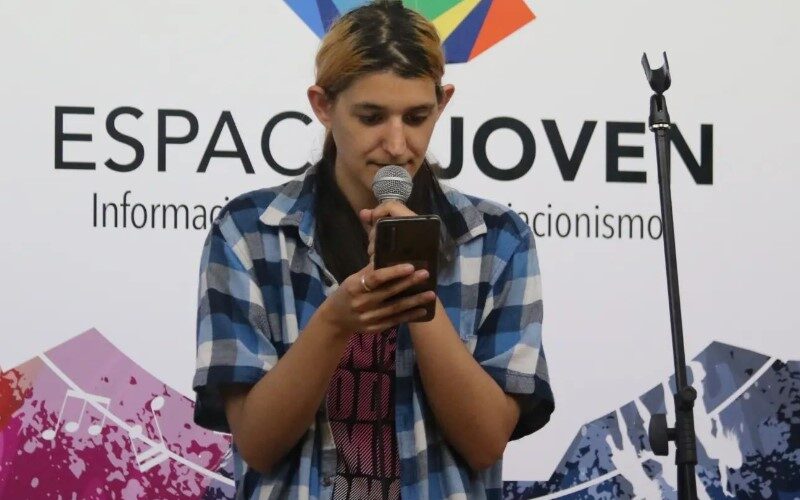 Jam Up! Micro abierto joven en el Espacio Joven